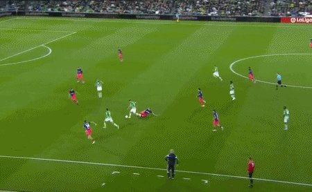 1646606717924018179.gif