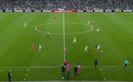1646606720226089390.gif